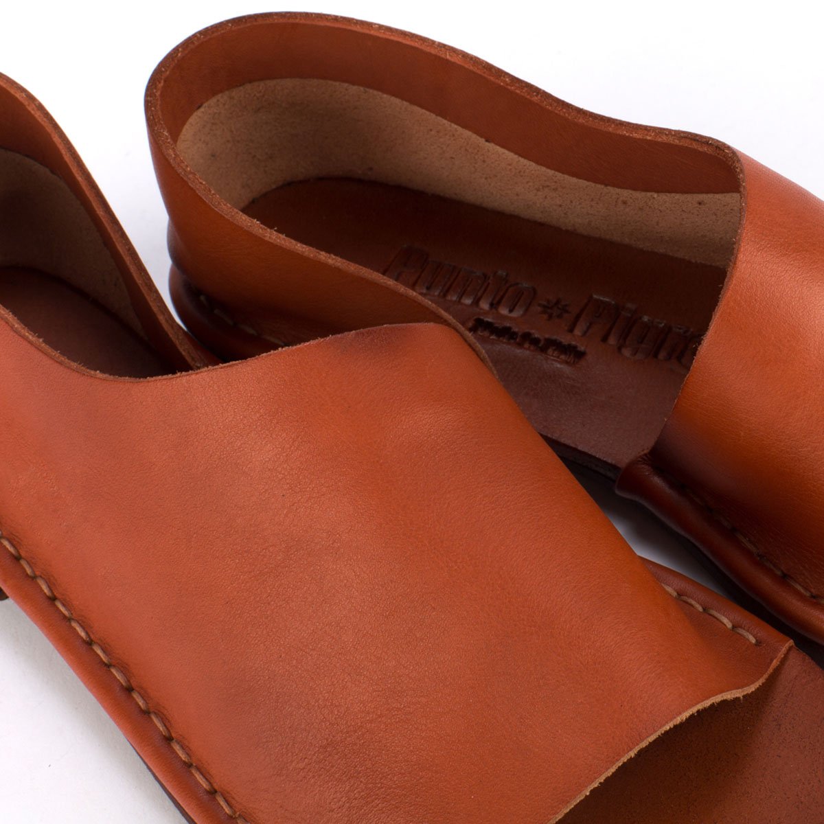 SAN 81 – Leather sandals