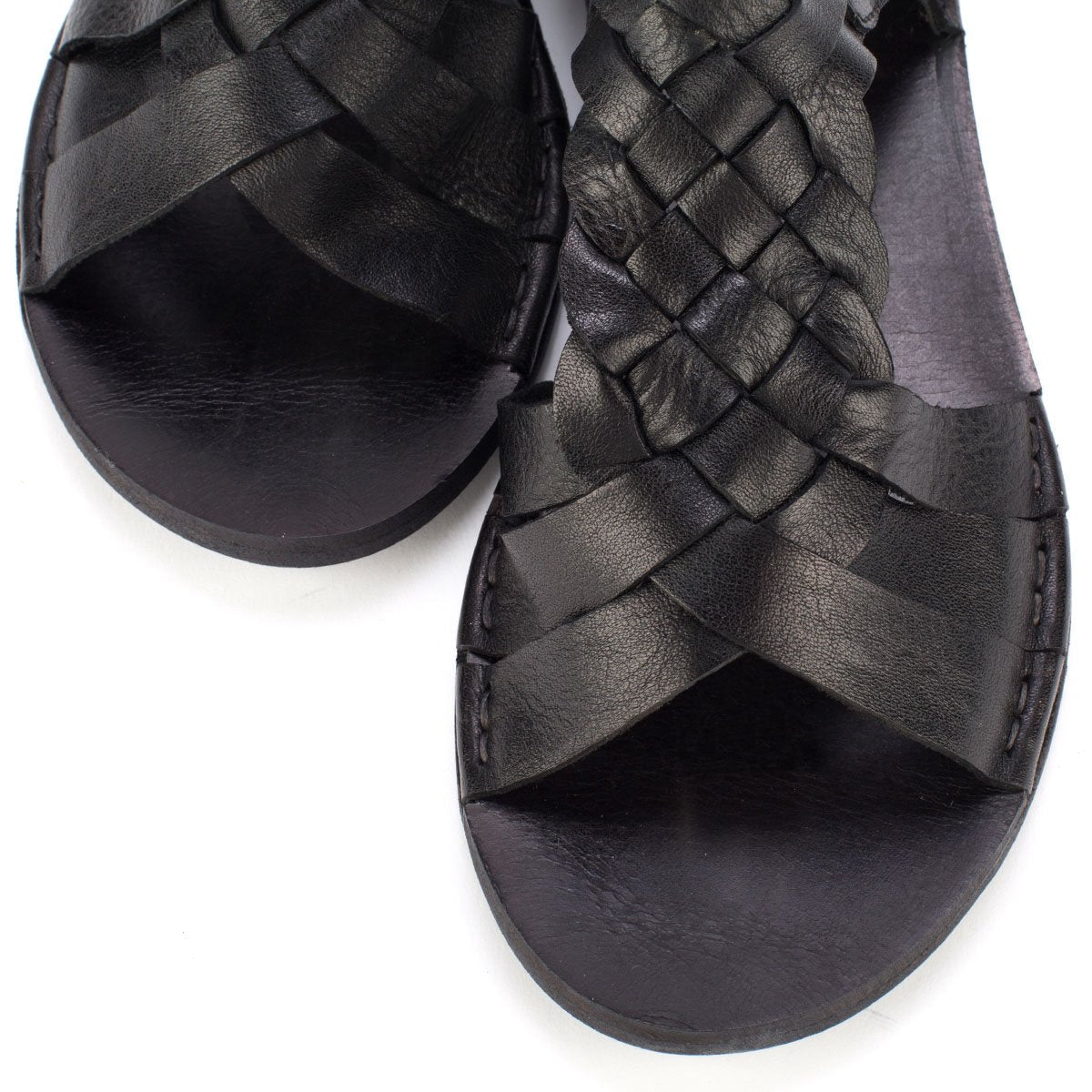 SAN 05 – Braided sandals