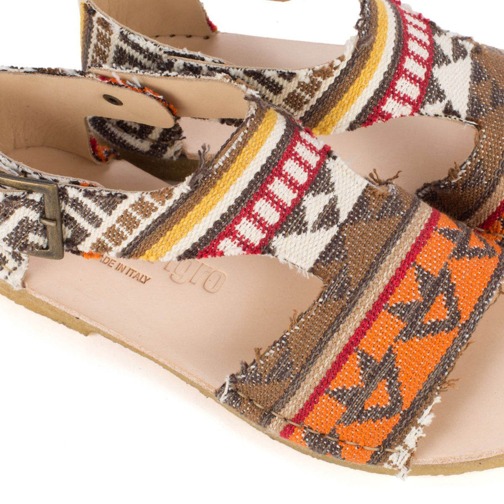 SAN 201 ROOTS – Brown