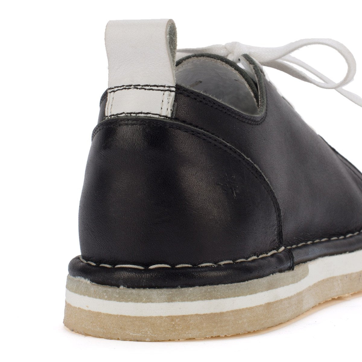 HAND 02 W – Sneakers