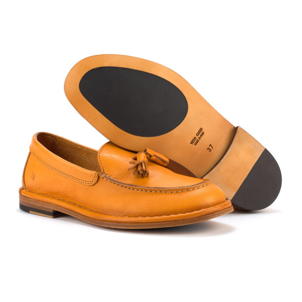 HAND 08 – Loafers