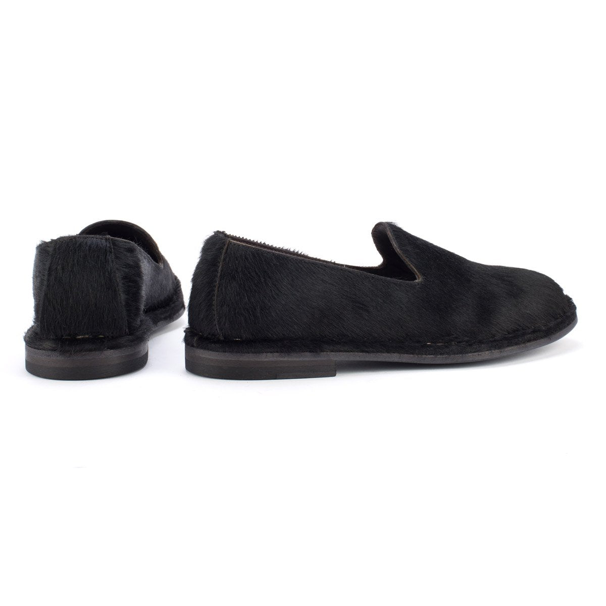 HAND 06 SLIPPERS – Black Pony
