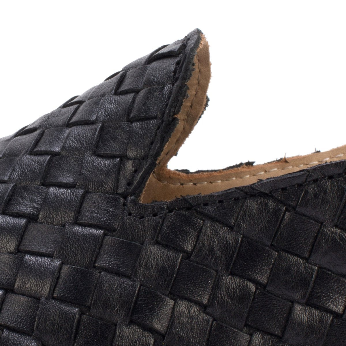 HAND 06 – Woven slippers