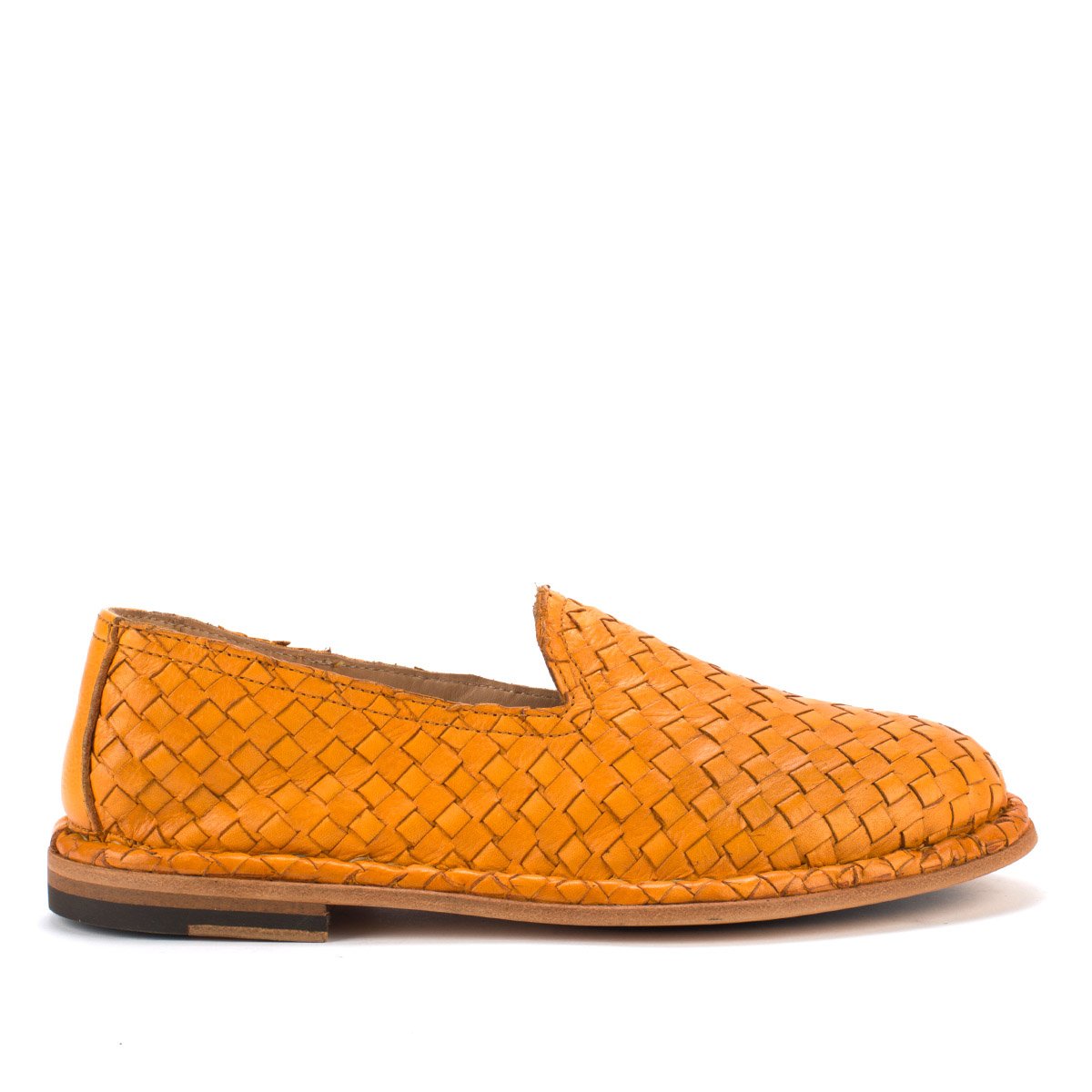 HAND 06 – Woven slippers