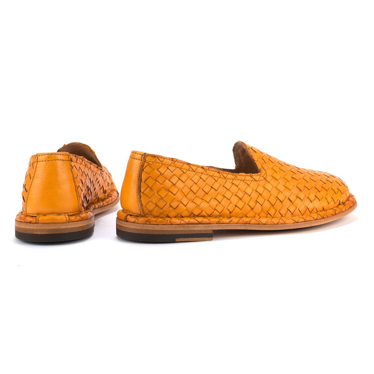 HAND 06 – Woven slippers