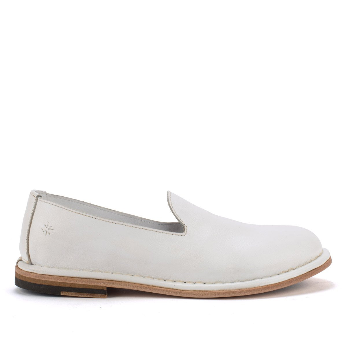 HAND 06 – Leather slippers