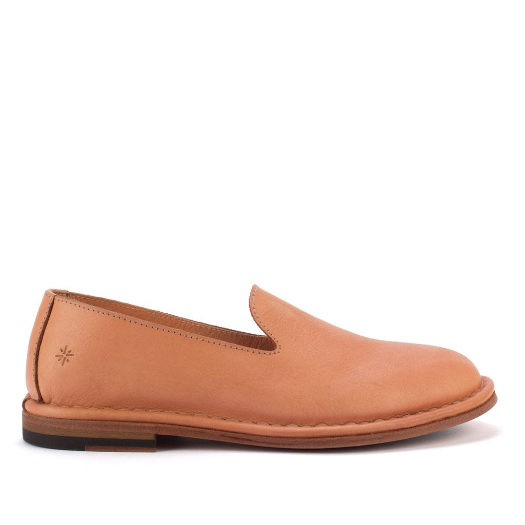 HAND 06 – Leather slippers