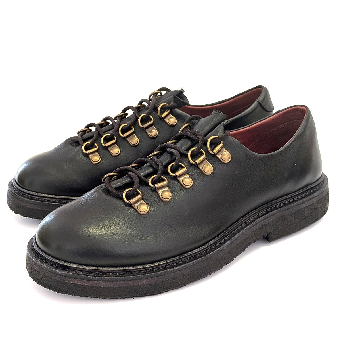 COLLEGE 50 - Low Hiking-Inspired Shoe