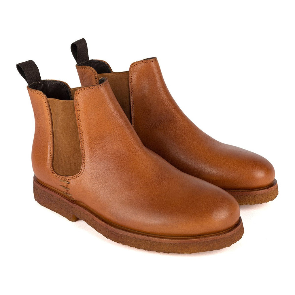 DRESS 04 – Chelsea Boots