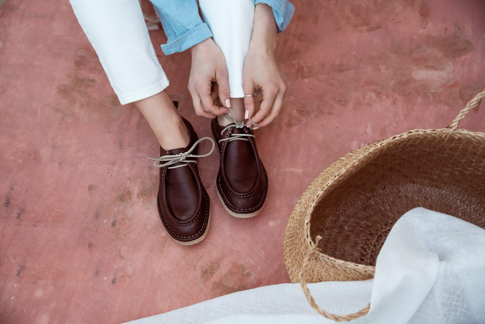 HAND 09 CREPE – Ebony