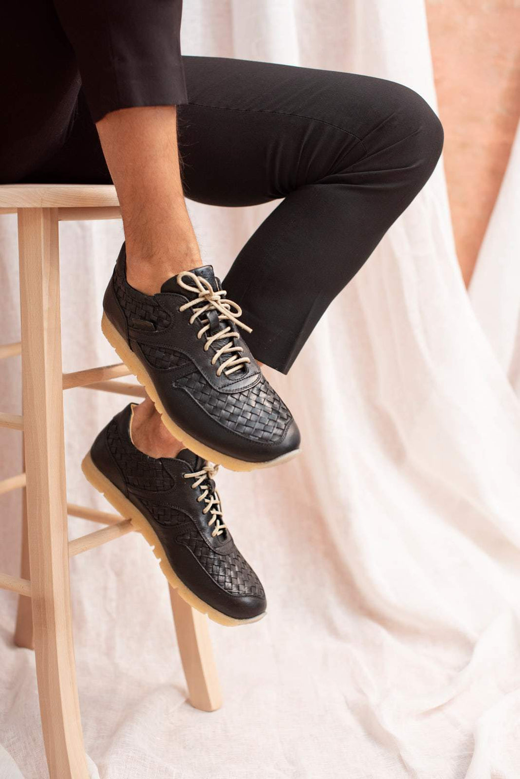 WOVEN SNEAKERS – Black
