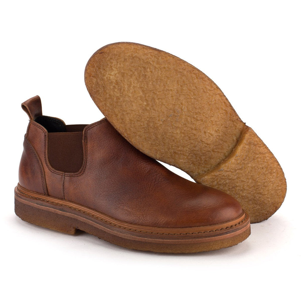 COLLEGE22 CHELSEA BOOTS – Tan