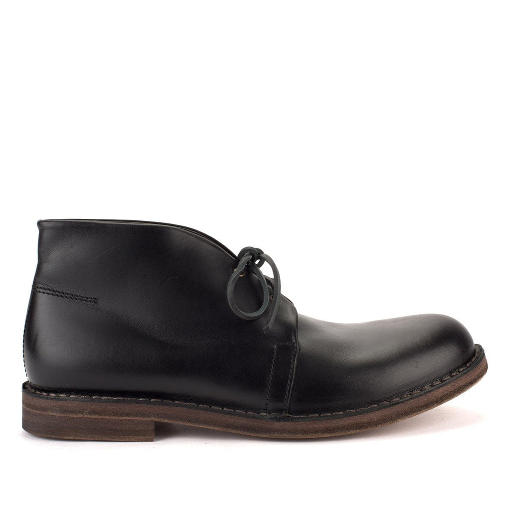 MR JOHN DESERT BOOTS – Black
