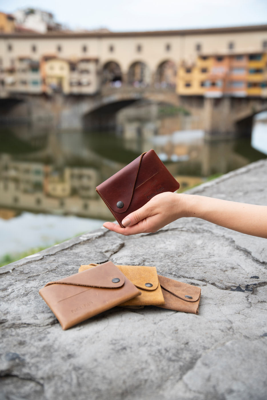 D CARD HOLDER - Pull-up Rowhide