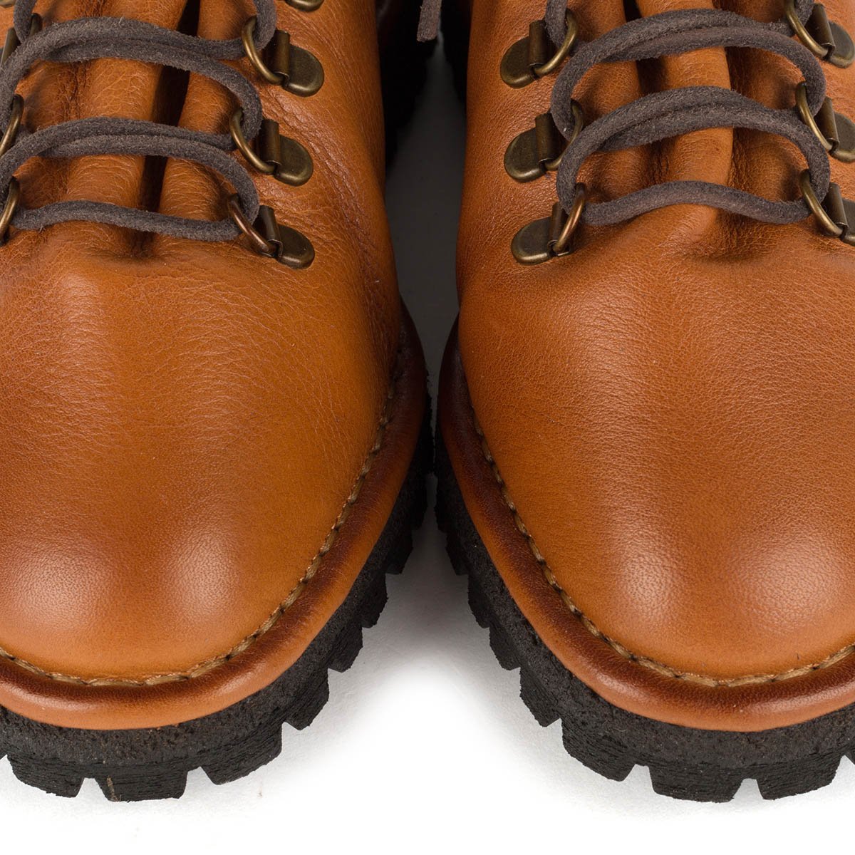 HAND 50 SAN CRISPINO – Tan Lux