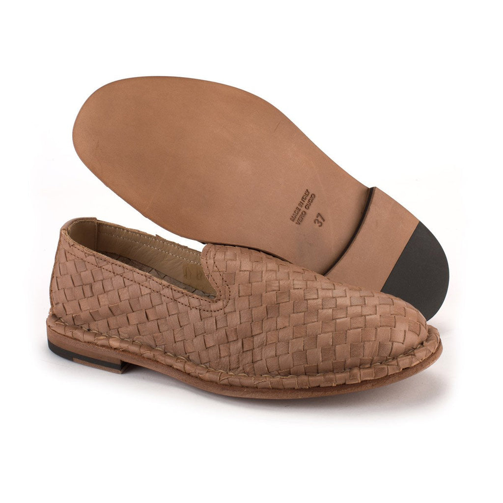 HAND 06 WOVEN SLIPPERS – Taupe