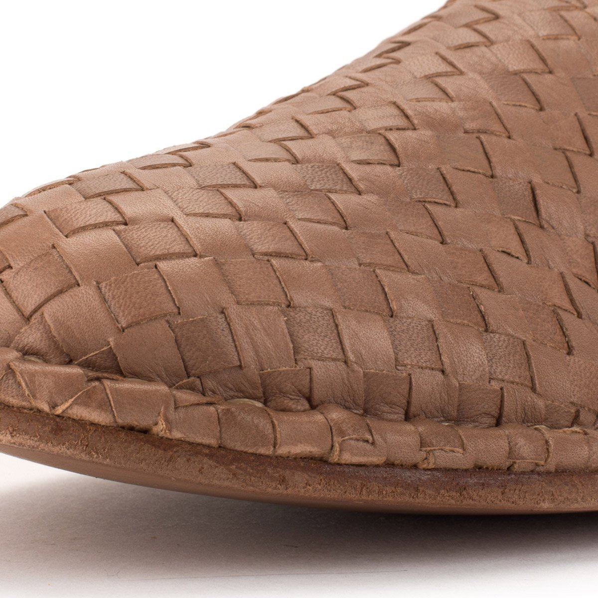 HAND 06 WOVEN SLIPPERS – Taupe