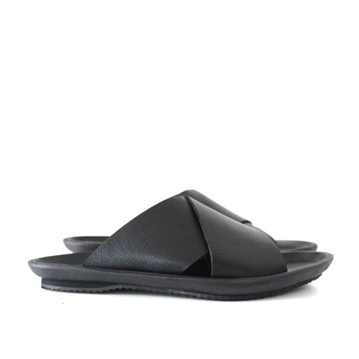 OP-N07 W – Leather sandals