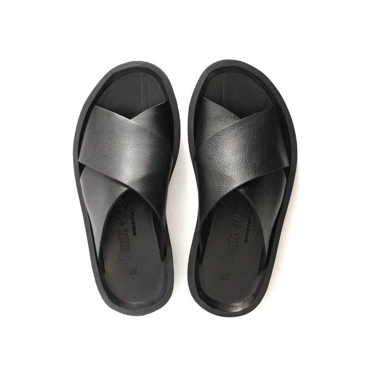 OP-N07 W – Leather sandals