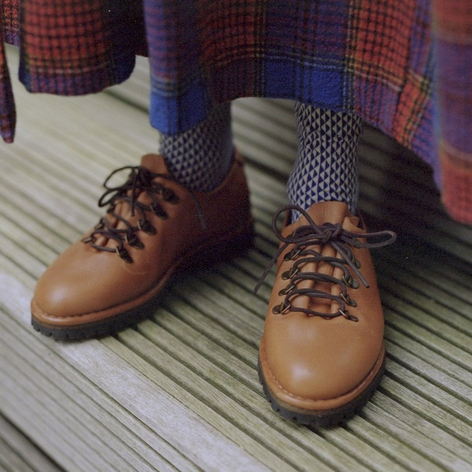 HAND 50 SAN CRISPINO – Tan Lux