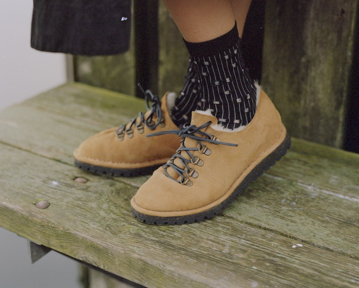 HAND 50 SAN CRISPINO FURRY– Tan