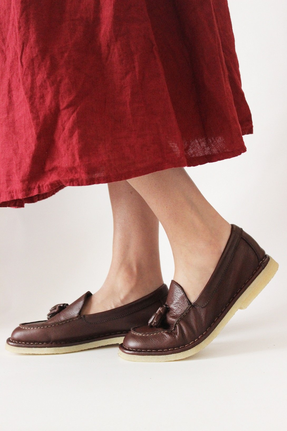 HAND 08 W – Crepe loafers
