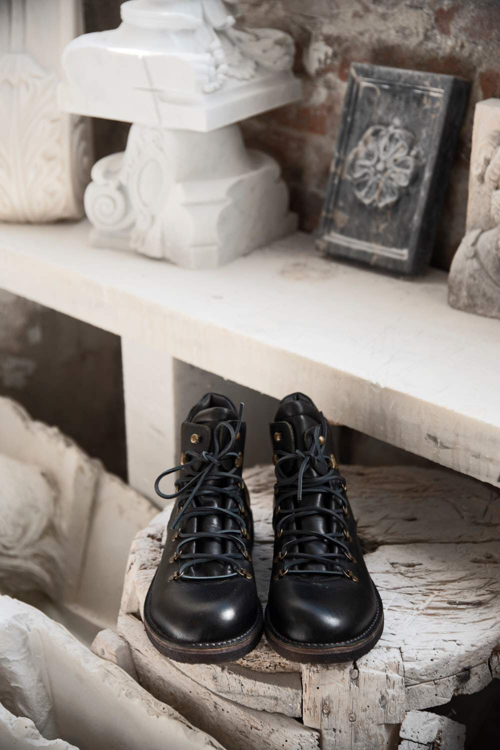 MR PHILIP CREPE – Black